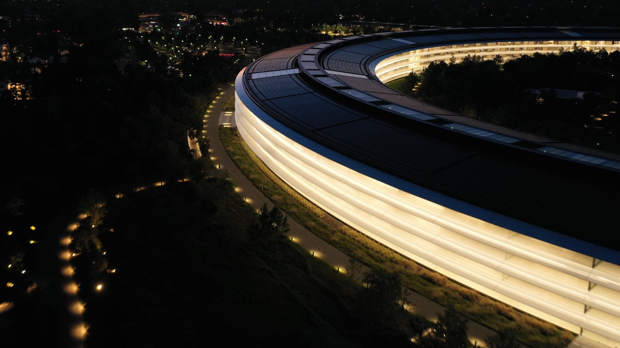Apple-ის ოფისის შენობა