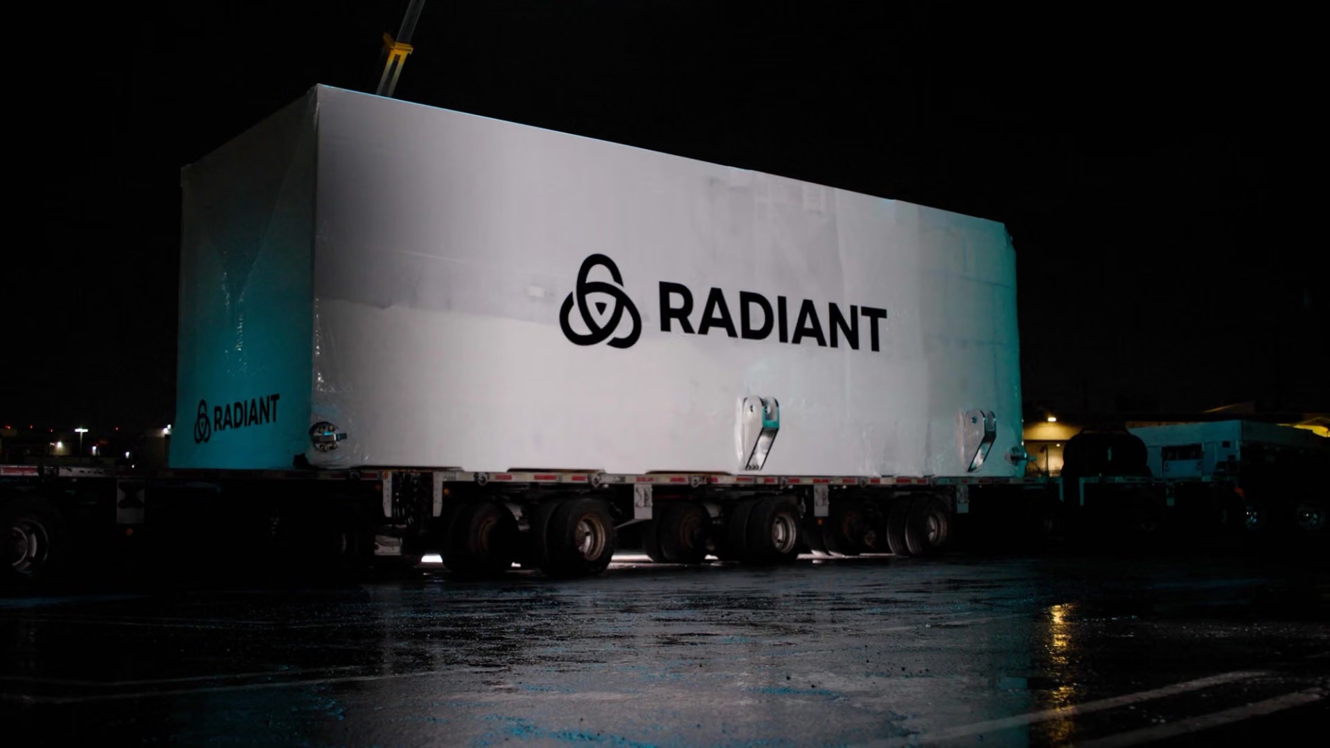 A conceptual rendering of a portable nuclear reactor unit.