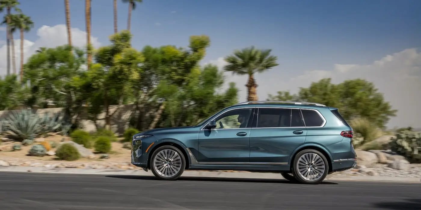 BMW-iX7-EV
