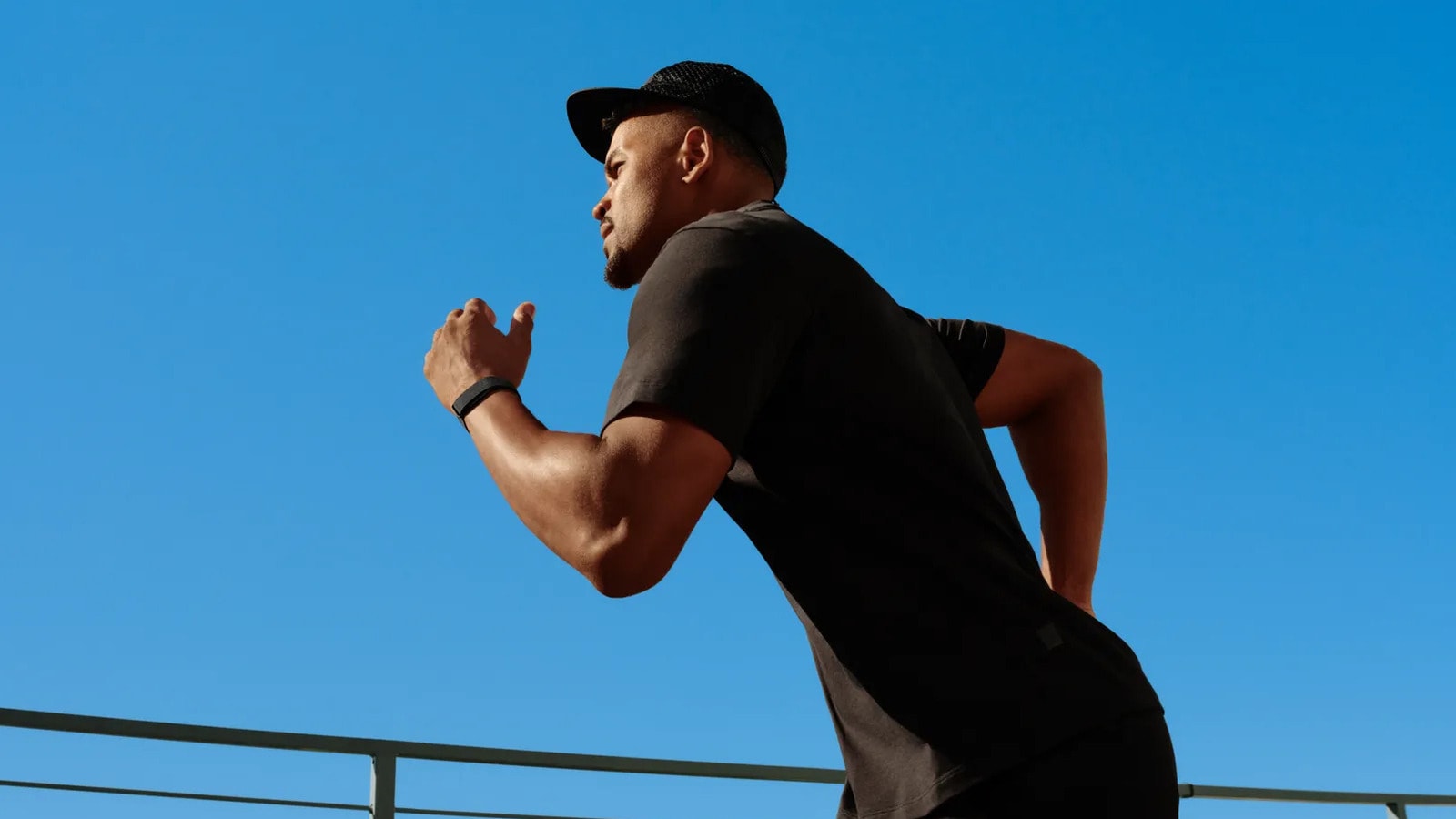 Comparison of Fitbit Air and Whoop fitness trackers
