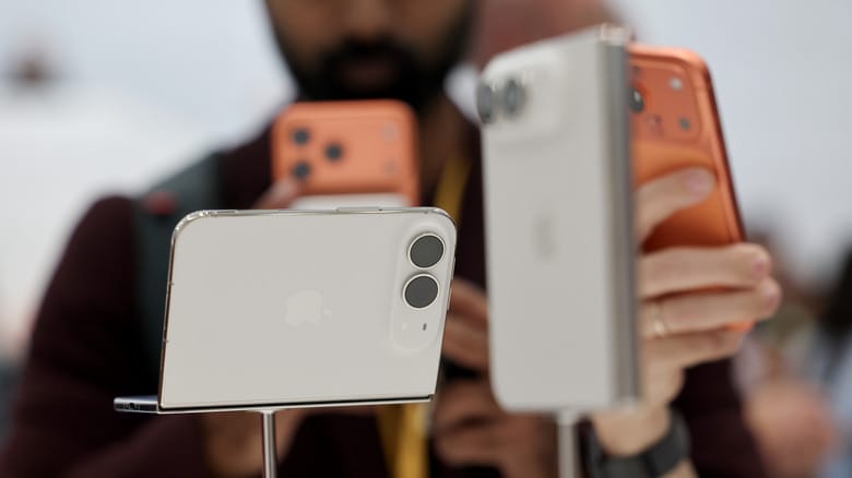 Two silver iPhone Duos side by side.