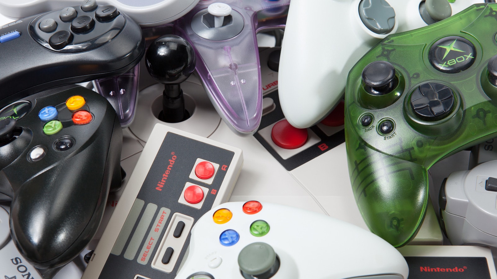 Evolution of video game graphics from retro consoles to modern hardware