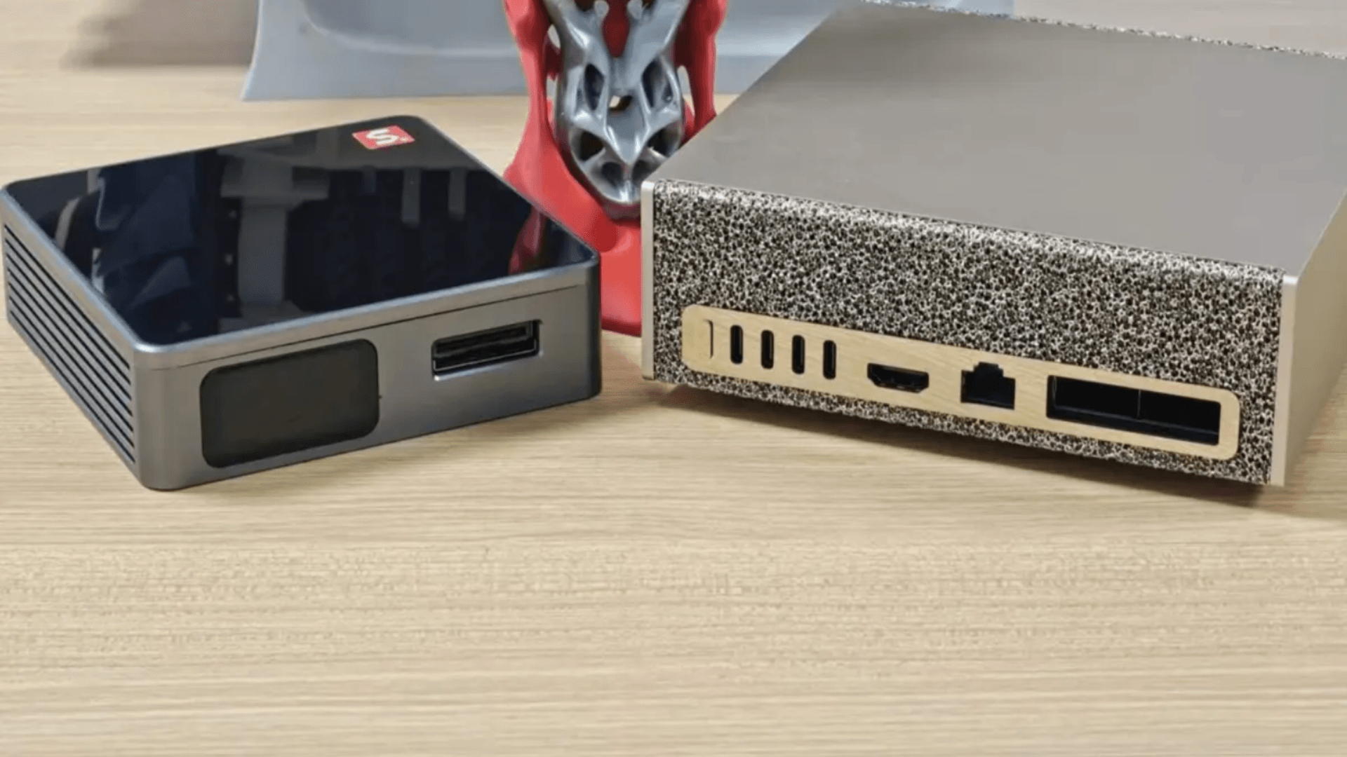 The Sipeed MaixStation AI mini PC device